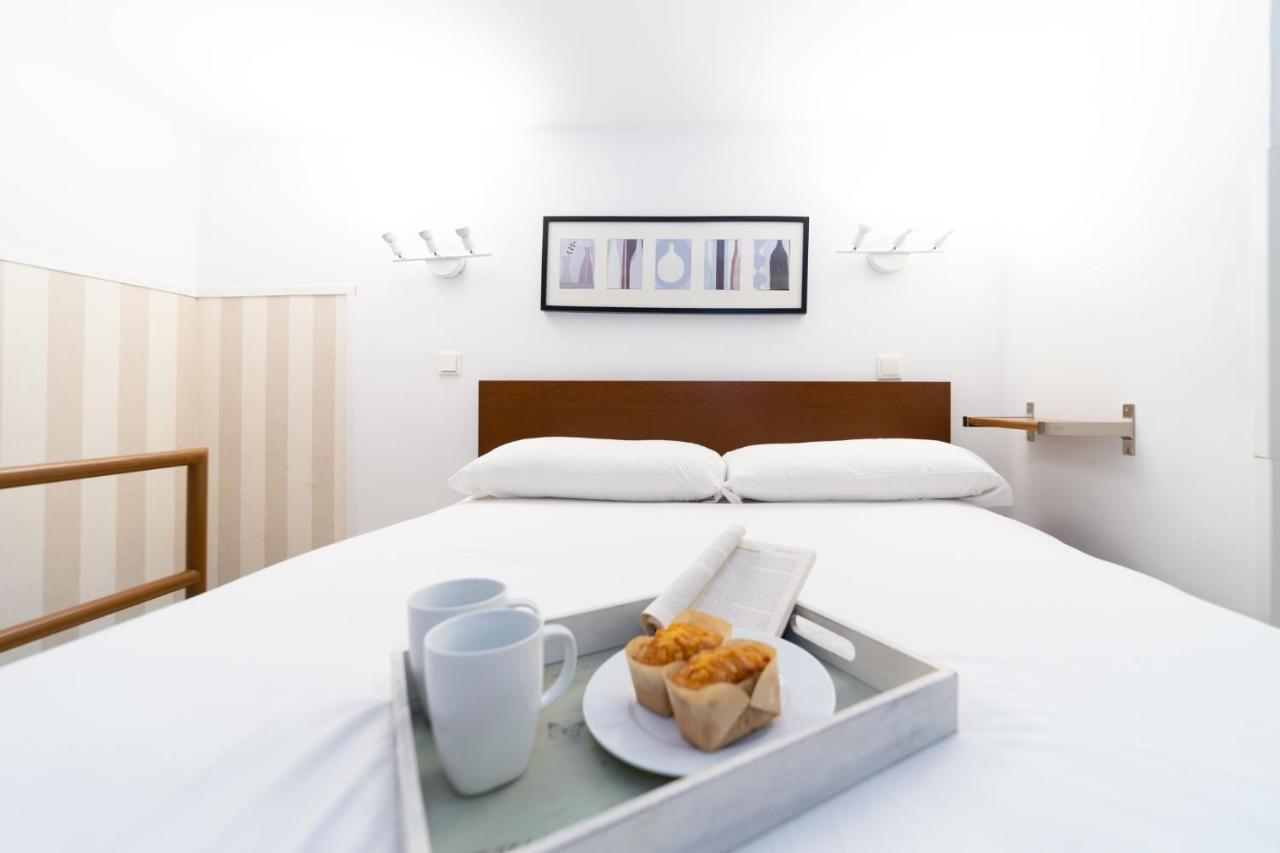 Apartamentos Puerta Del Sol I Madryt Zewnętrze zdjęcie