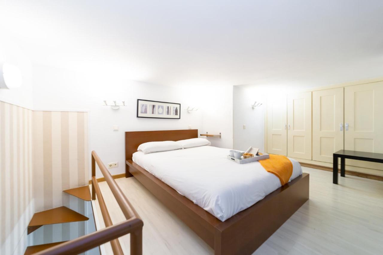 Apartamentos Puerta Del Sol I Madryt Zewnętrze zdjęcie
